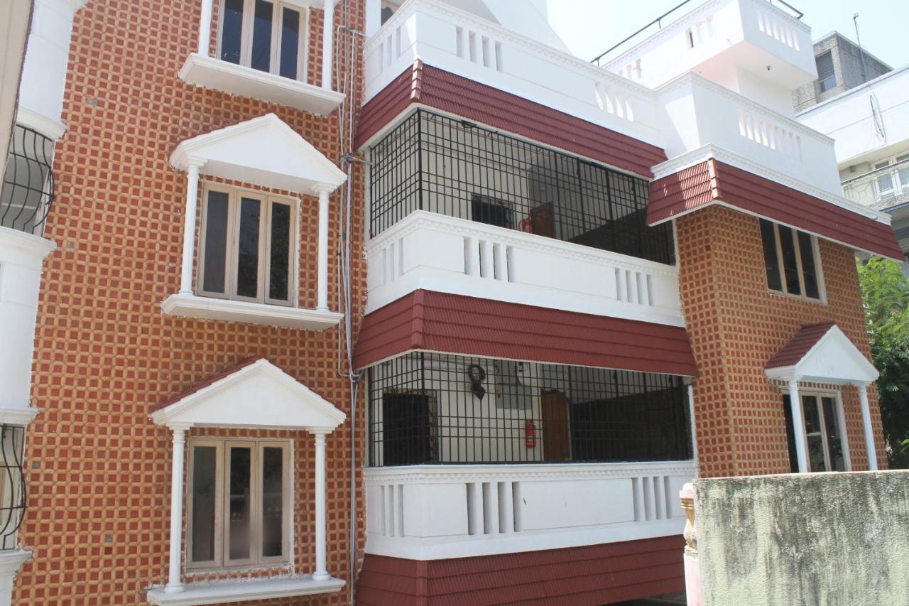 Skyry Hotels T Nagar 첸나이 외부 사진