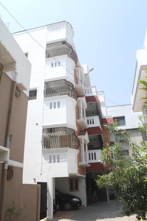 Skyry Hotels T Nagar 첸나이 외부 사진